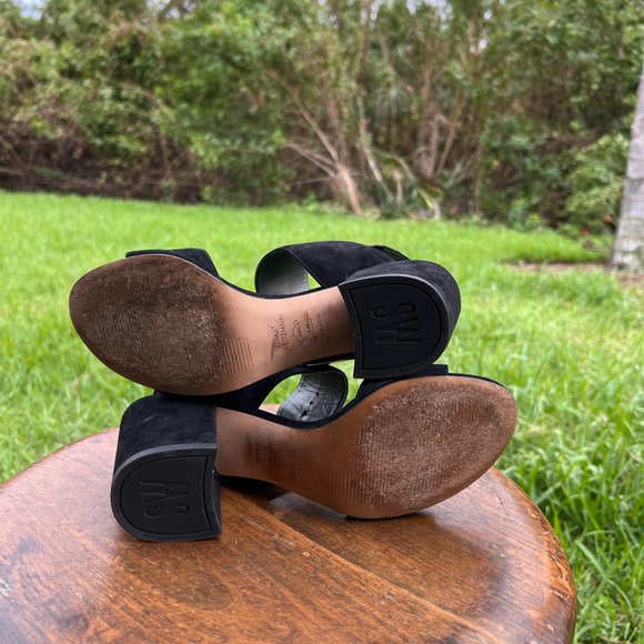 Women’s Stuart Weitzman Black Block Heel Buckle Style Suede Sandal SIZE 7 - Picture 9 of 11